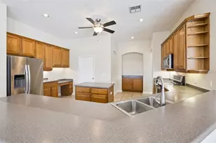 2347 Warren Woods Dr, Orlando, FL 32835 - Photo 12