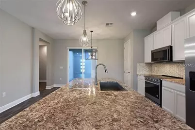 7055 Carrickbend Lane, Orlando, FL 32819 - Photo 6