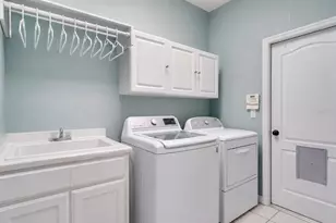 3820 Norbury Ct, Orlando, FL 32835 - Photo 18