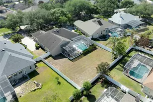 3820 Norbury Ct, Orlando, FL 32835 - Photo 4