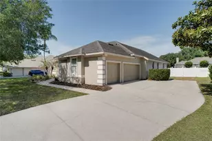 3820 Norbury Ct, Orlando, FL 32835 - Photo 2