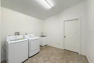 2827 Sanctuary Ln, Winter Garden, FL 34787 - Photo 56