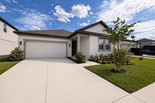 2272 Derwent Dr, Davenport, FL 33896 - Photo 2