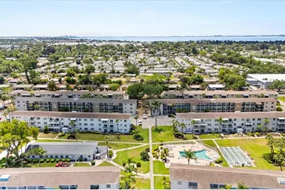 2425 Flamingo Boulevard #K28, Bradenton, FL 34207 - Photo 2