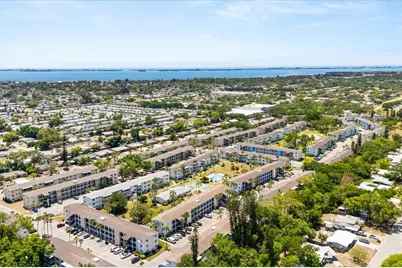 2425 Flamingo Boulevard #K28, Bradenton, FL 34207 - Photo 8