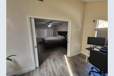 3402 Ellenwood Lane, Tampa, FL 33618 - Photo 24
