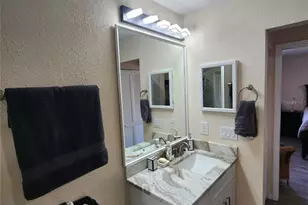 3402 Ellenwood Ln, Tampa, FL 33618 - Photo 30