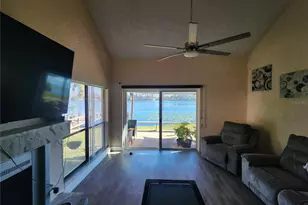 3402 Ellenwood Ln, Tampa, FL 33618 - Photo 24