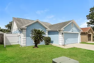 4720 Dunquin Pl, Tampa, FL 33610 - Photo 2