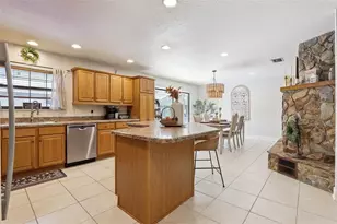 209 E Catawba St, Fruitland Park, FL 34731 - Photo 14