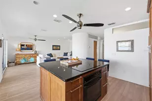 400 Larboard Way, Clearwater Beach, FL 33767 - Photo 10