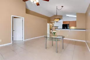 1705 Circe Lake Ct, Orlando, FL 32826 - Photo 4