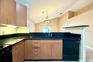 1705 Circe Lake Ct, Orlando, FL 32826 - Photo 8
