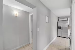 3301 W Woodlawn Ave, Tampa, FL 33607 - Photo 8