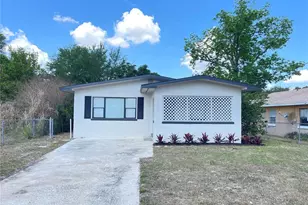 2015 6th St NE, Winter Haven, FL 33881 - Photo 2