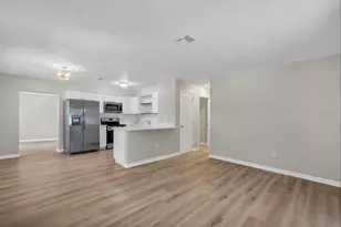112 Amy Cir, Lakeland, FL 33809 - Photo 8