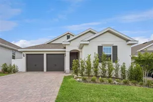 2101 Axel St, Clermont, FL 34715 - Photo 2