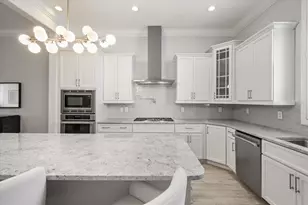 623 E Jackson St, Orlando, FL 32801 - Photo 4