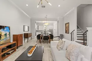 623 E Jackson St, Orlando, FL 32801 - Photo 6