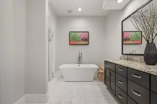 623 E Jackson St, Orlando, FL 32801 - Photo 14