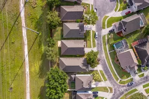 9330 Marsh Oaks Ct, Orlando, FL 32832 - Photo 20