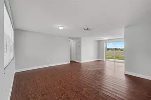 7037 Magnolia Valley Dr, New Port Richey, FL 34653 - Photo 4