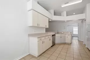 22611 Roderick Dr, Land O Lakes, FL 34639 - Photo 12