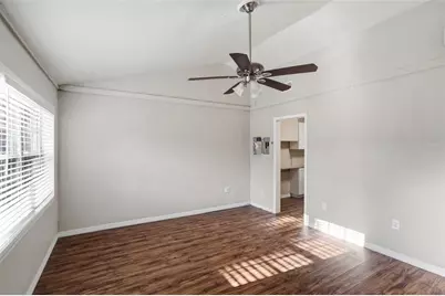 303 Josephine Avenue, Fruitland Park, FL 34731 - Photo 4