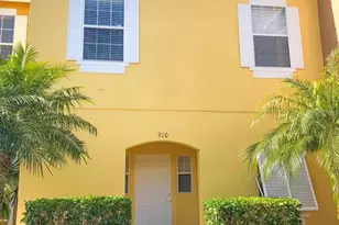 910 Park Terrace Cir, Kissimmee, FL 34746 - Photo 2