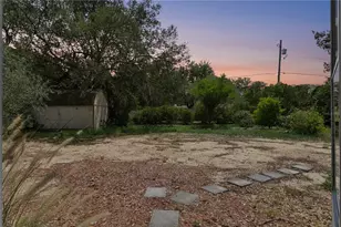 307 E Maple St, Davenport, FL 33837 - Photo 32