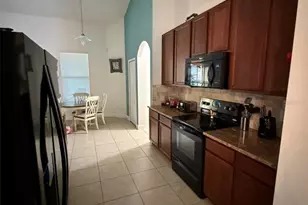 4052 Oak Tree Dr, Davenport, FL 33837 - Photo 6