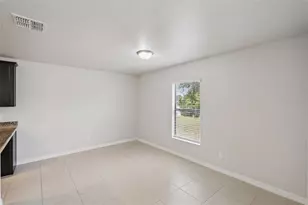 2414 Caspian Dr, Lakeland, FL 33805 - Photo 10