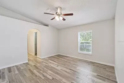 560 Brown Bear Way, Saint Cloud, FL 34772 - Photo 18