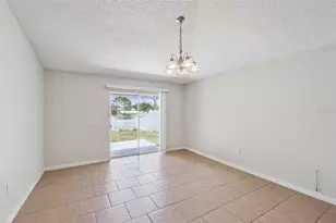 560 Brown Bear Way, Saint Cloud, FL 34772 - Photo 10