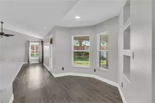 2466 Holly Berry Cir, Clermont, FL 34711 - Photo 6