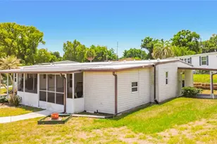 2002 SW Live Oak Ln, Zellwood, FL 32798 - Photo 2