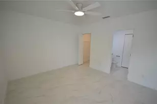2197 Davis Ct, Fort Myers, FL 33916 - Photo 18