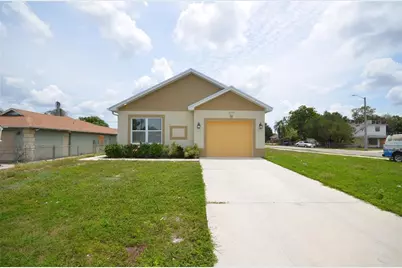 2197 Davis Court, Fort Myers, FL 33916 - Photo 1