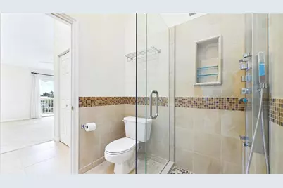 323 Madeira Circle, Saint Petersburg, FL 33715 - Photo 20