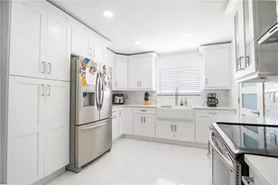 10534 Deergrass Ln, Orlando, FL 32821 - Photo 6