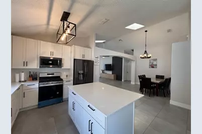 2521 Oneida Loop, Kissimmee, FL 34747 - Photo 4