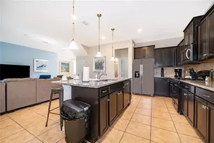 5429 Misty Oak Cir, Davenport, FL 33837 - Photo 10