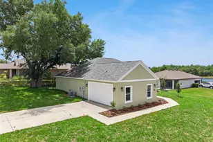 100 Fairway Cir, Umatilla, FL 32784 - Photo 8