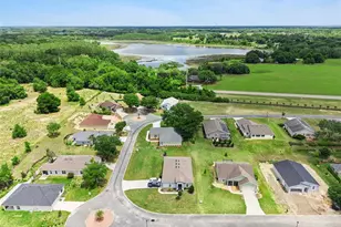 100 Fairway Cir, Umatilla, FL 32784 - Photo 20