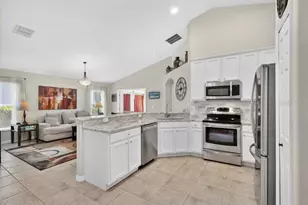 9506 Pecky Cypress Way, Orlando, FL 32836 - Photo 4
