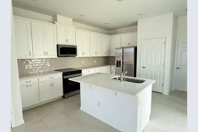 498 Winsome Alley, Groveland, FL 34736 - Photo 2