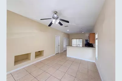 8548 Gablebend Way, Tampa, FL 33647 - Photo 4