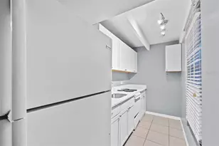 3515 Club Cir, Lakeshore, FL 33854 - Photo 10
