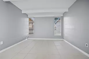 3515 Club Cir, Lakeshore, FL 33854 - Photo 10