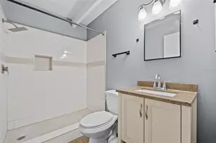 3515 Club Cir, Lakeshore, FL 33854 - Photo 12